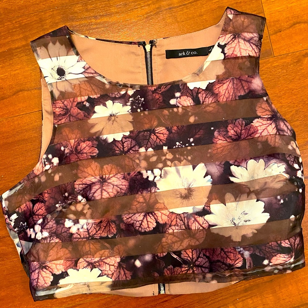 Ark & Co Floral Sleeveless Organza Top, size L